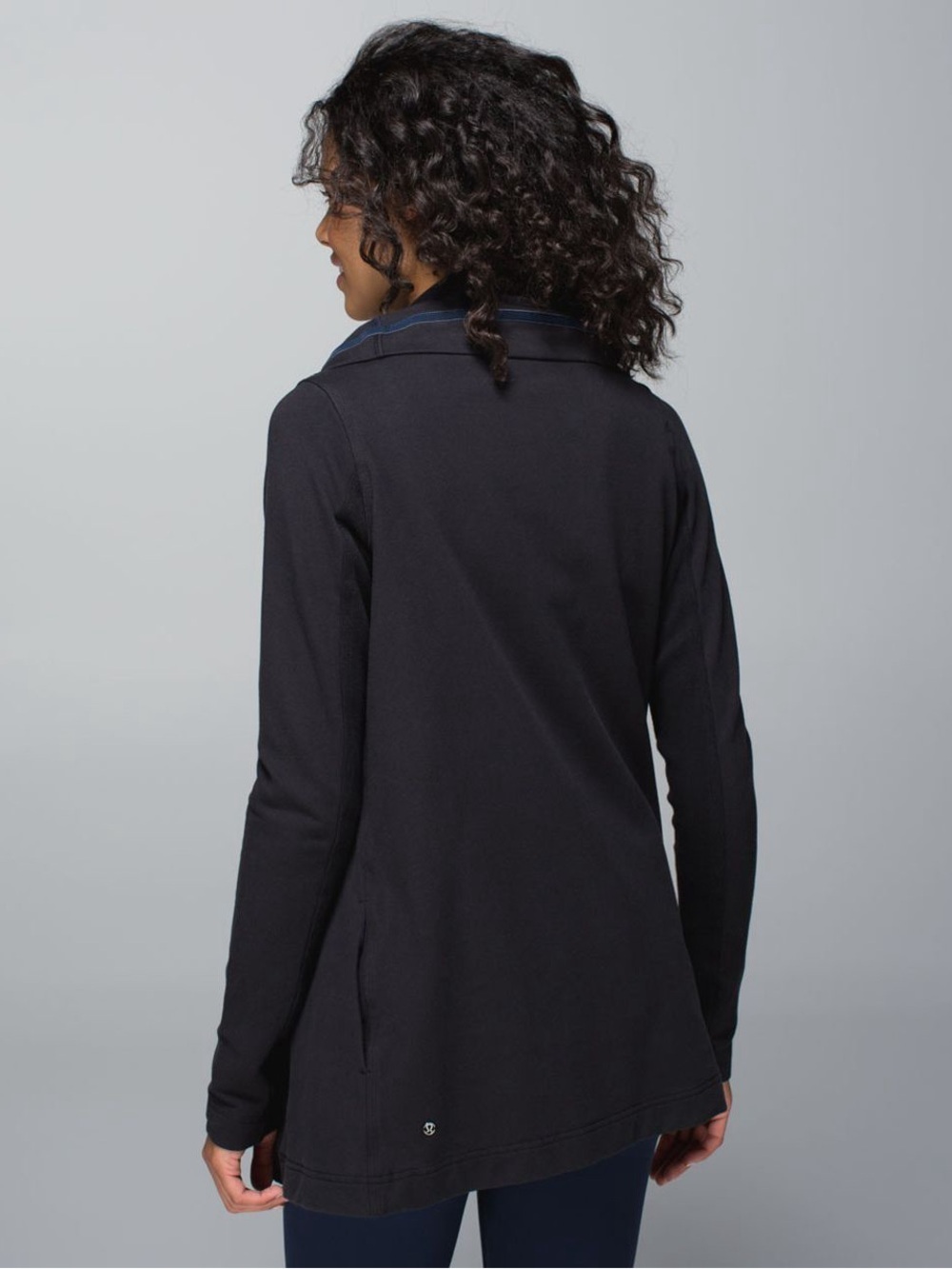 Lululemon Savasana Wrap - Black